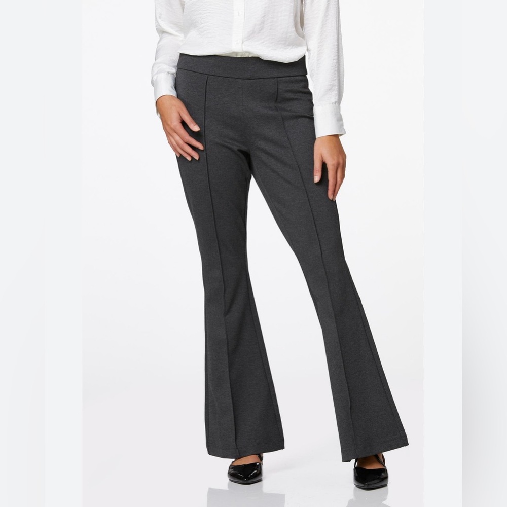 Cato women’s size 16, ponte flare leg pants, gray color
